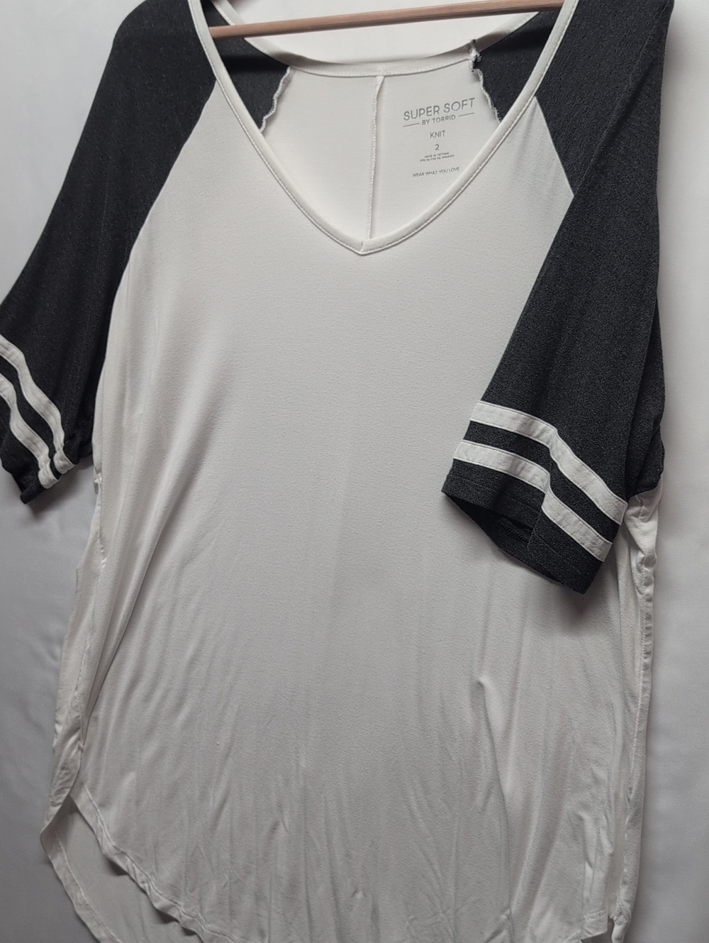 torrid Super Soft White V-Neck Raglan Tee with Black Striped Sleeves - Picture 4 of 4